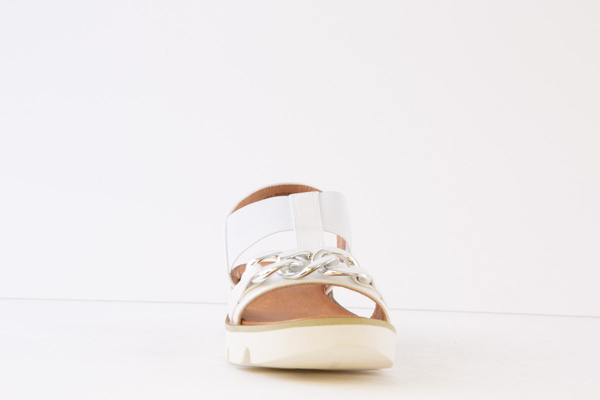 Heavenly Feet Lulu Flat Fashion Sandal Silver, Stylish