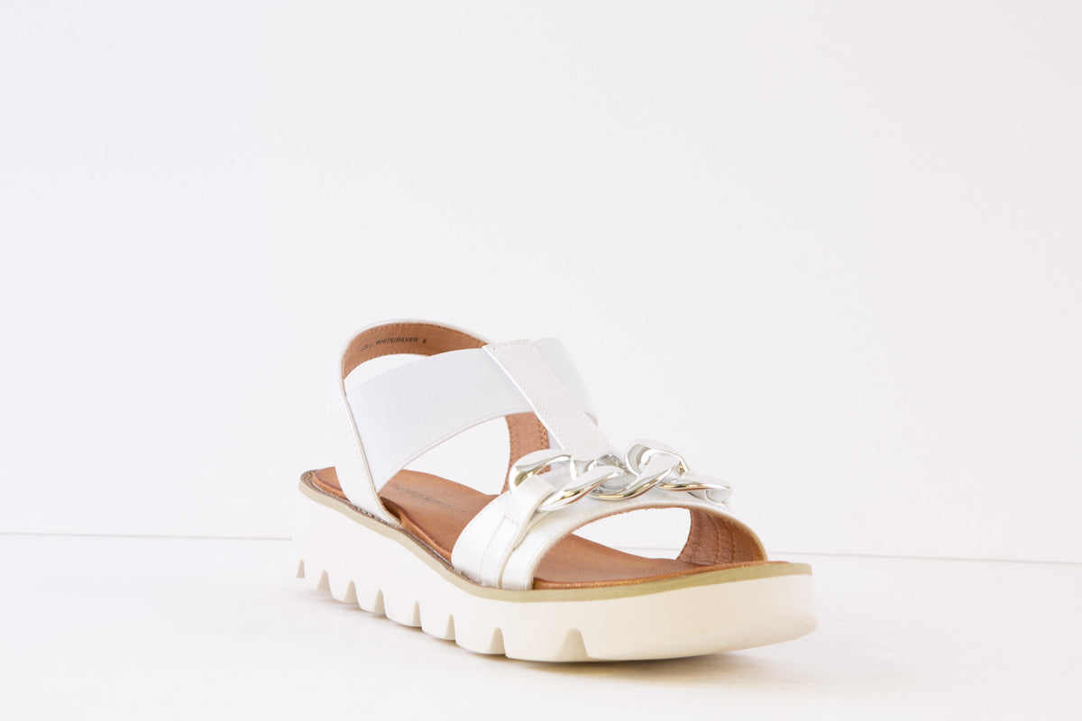 HEAVENLY FEET - LULU FLAT FASHION SANDAL - SILVER