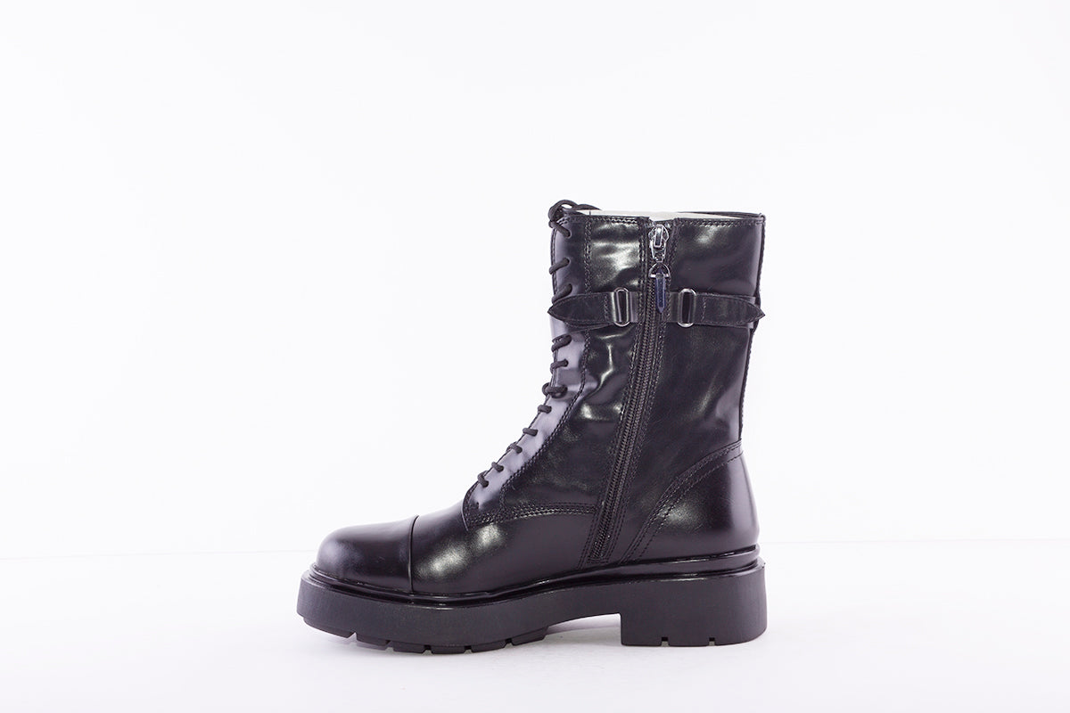 TAMARIS - 25292-001 LOW HEEL BIKER LACE UP ANKLE BOOT - BLACK