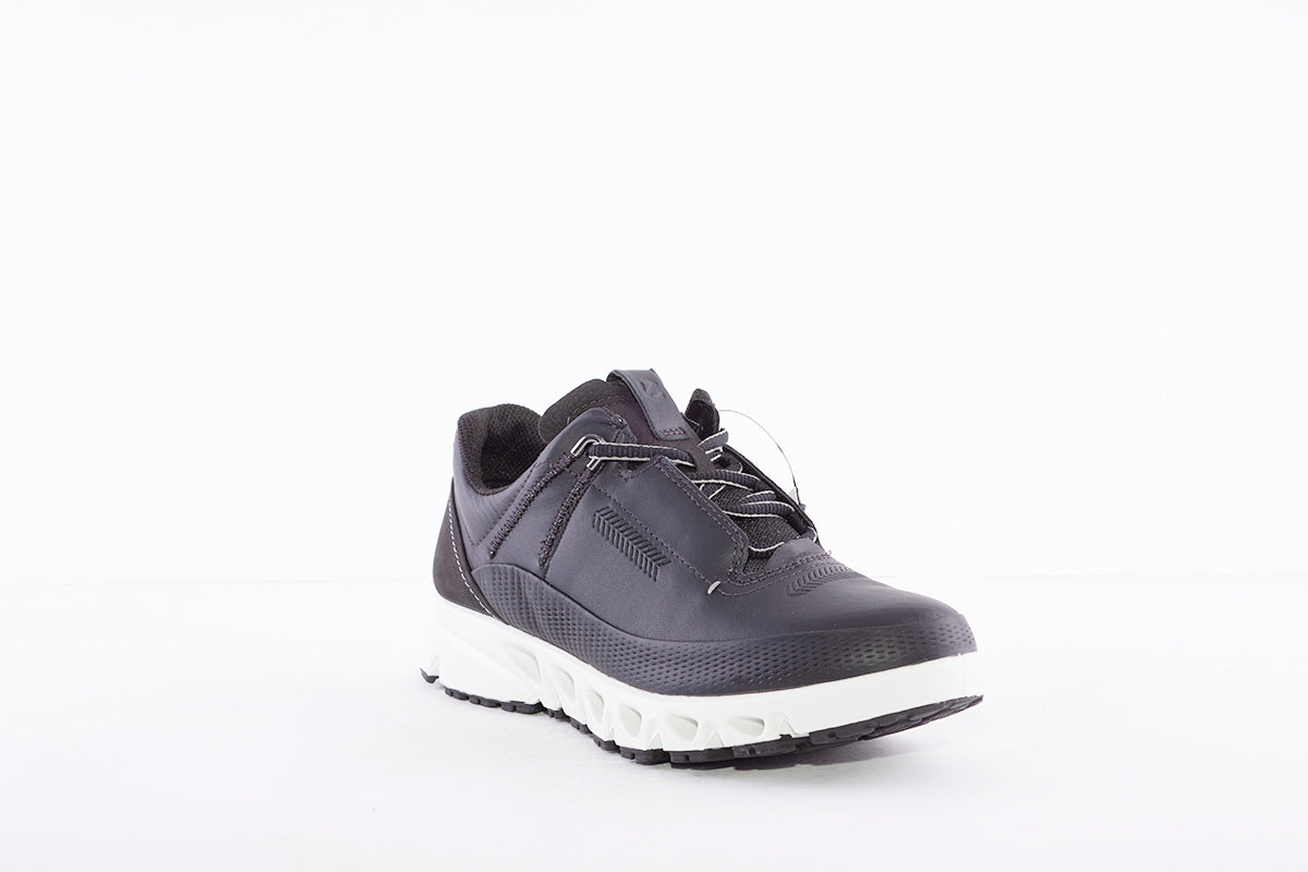 ECCO - MULTI-VENT W COMFORT WALKING SHOE - BLACK LEATHER