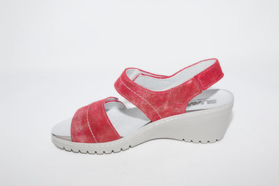 SUAVE - MEDIUM WEDGE COMFORT SANDAL - RED