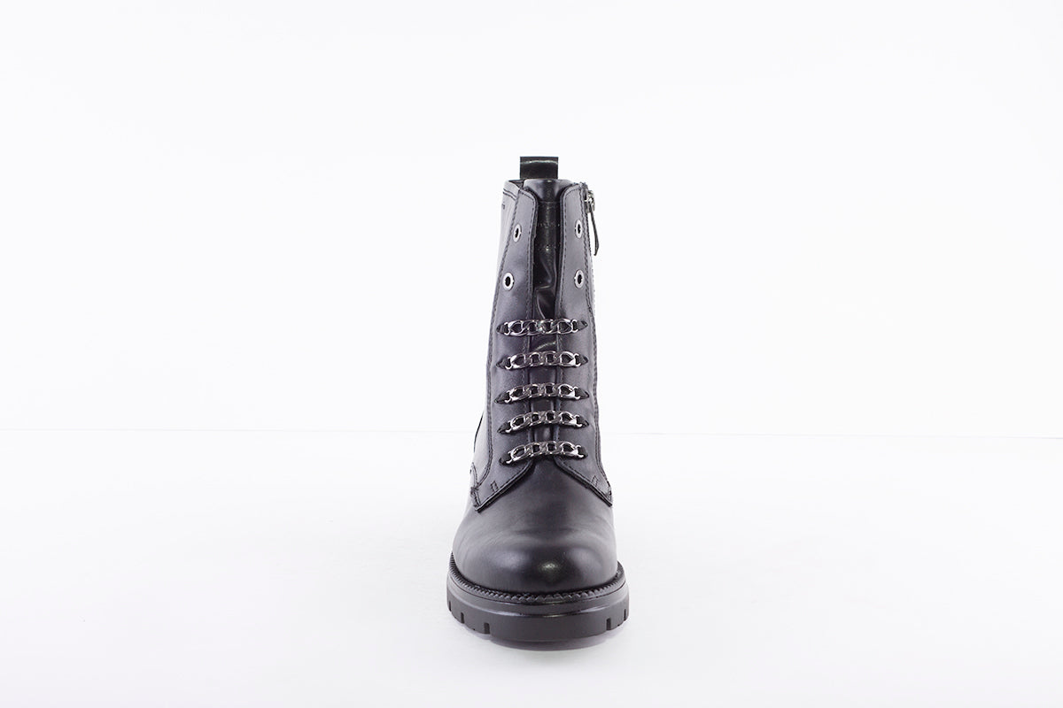 TAMARIS - 25282-001 ZIP MOC-CHAIN LOW HEEL ANKLE BOOT - BLACK
