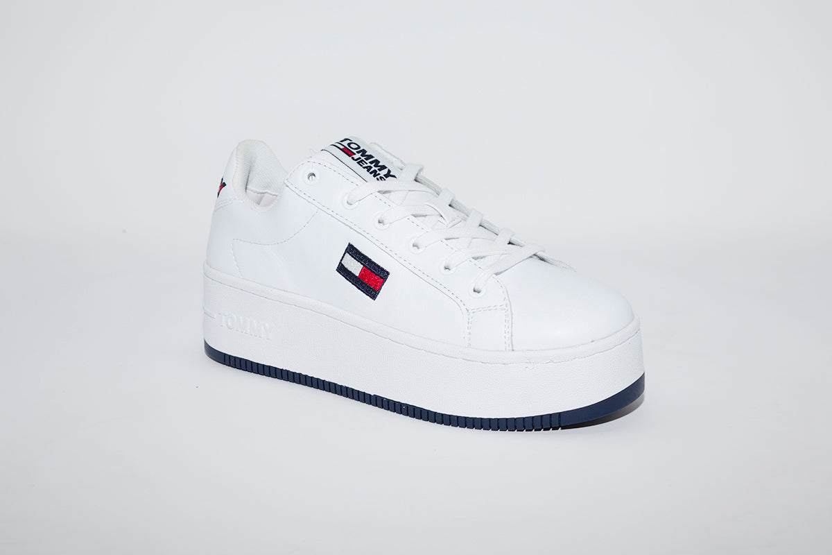 LDS LACED WALKING SHOE - WHITE