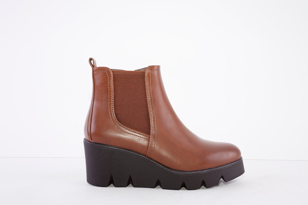 MILLIE & CO - ELIZABETH WEDGE ANKLE BOOT - TAN