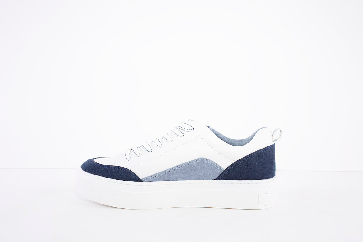 MARCO TOZZI - 23703-135 LACED FASHION SHOE - WHITE/NAVY