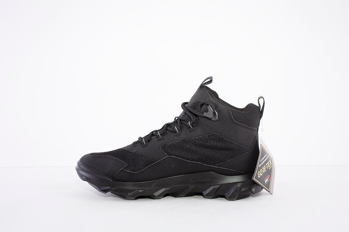 ECCO - 820223 LACED COMFORT WATERPROOF WALKING ANKLE BOOT - BLACK