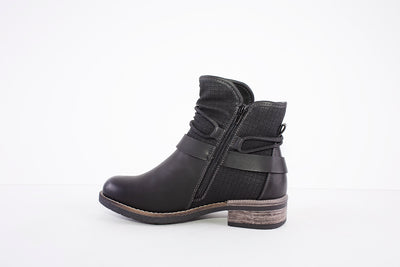 RIEKER - Y9111-00- LACED FUR LINED ANKLE BOOT WITH SIDE ZIP - BLACK PATENT