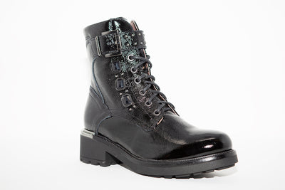 NeroGiardini - I014222D FLAT LACED ANKLE BOOT - BLACK PATENT