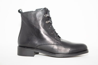 MARIA JAEN - 1007N FLAT LACED ANKLE BOOT - BLACK LEATHER