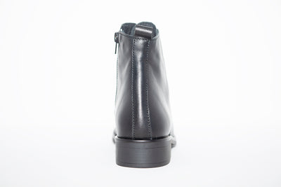 MARIA JAEN - 1007N FLAT LACED ANKLE BOOT - BLACK LEATHER