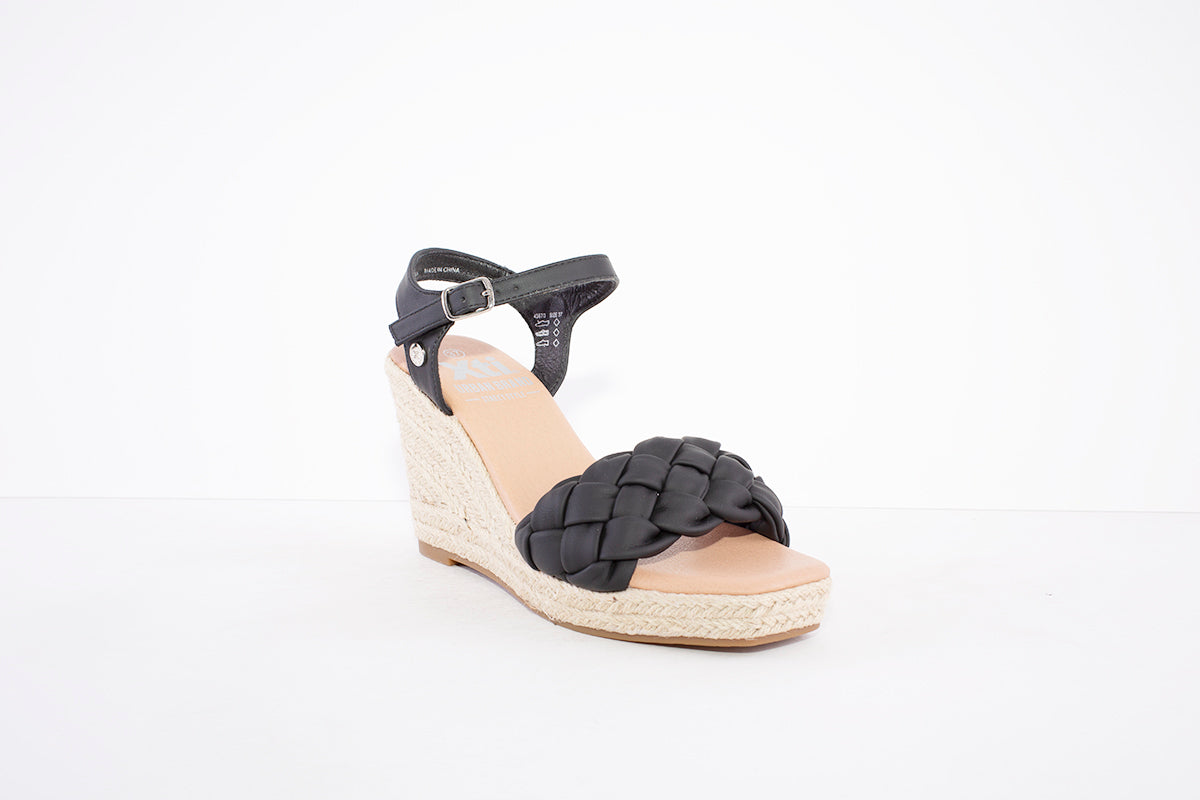 XTI - 43670 HIGH WEDGE FASHION SANDAL - BLACK