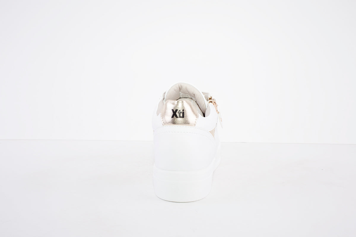 XTI - 44309 LACED/ZIP FASHION SHOE - WHITE