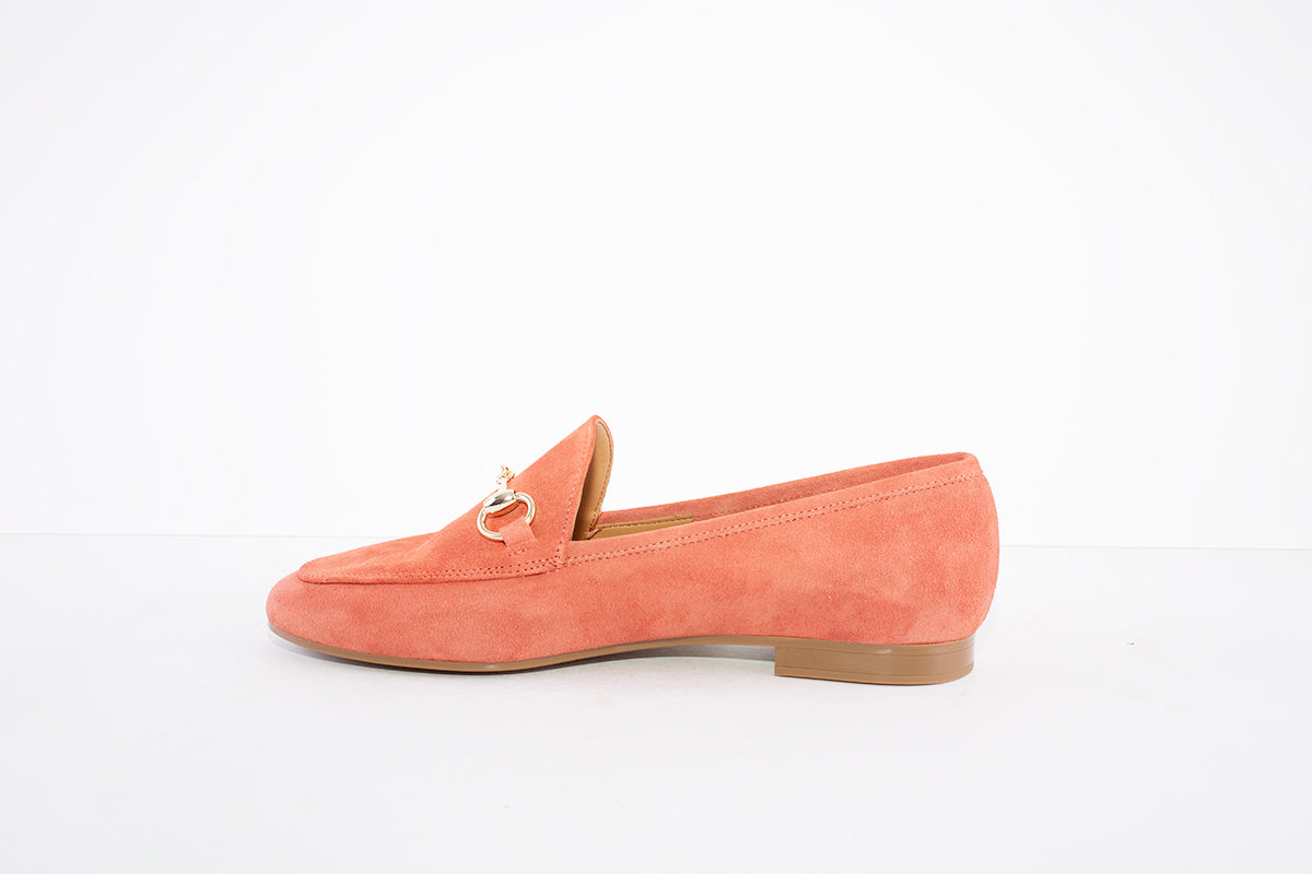MARIA JAEN - 4023 FLAT LOAFER WITH GOLD CHAIN DETAIL - ORANGE SUEDE