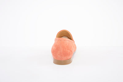 MARIA JAEN - 4023 FLAT LOAFER WITH GOLD CHAIN DETAIL - ORANGE SUEDE