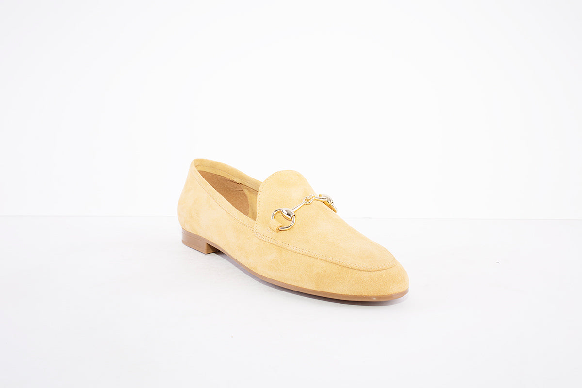 MARIA JAEN - 4023 FLAT LOAFER WITH GOLD CHAIN DETAIL - YELLOW SUEDE