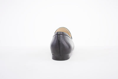 MARIA JAEN - 4023 FLAT LOAFER WITH GOLD CHAIN DETAIL - BLACK LEATHER