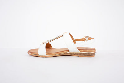 LUNAR- JLH276 RENOIR-FLAT FASHION SANDAL - WHITE