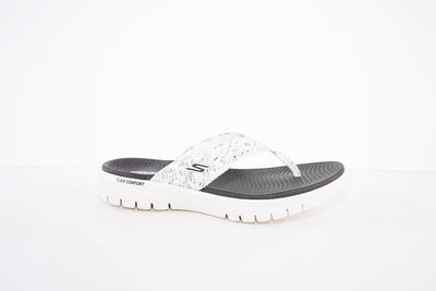 SKECHERS - ON THE GO FLEX ACCENT TOE-POST MULE - WHITE/BLACK