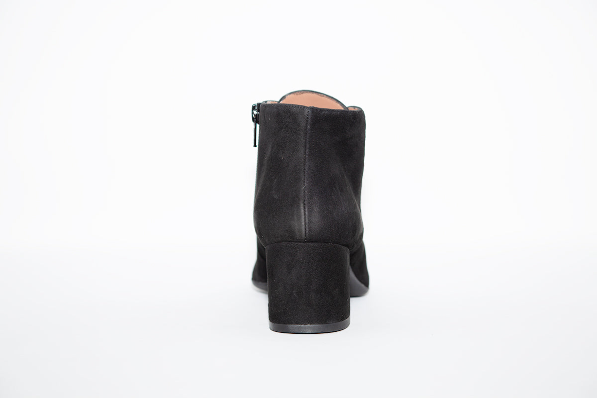 BRENDA ZARO - Navy Suede Block Heel Ankle Boot