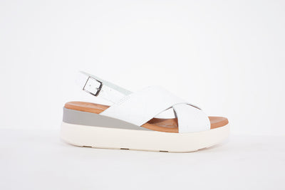 OH MY SANDALS- 4997 PLATFORM WEDGE BUCKLE STRAP FASHION SANDAL - WHITE