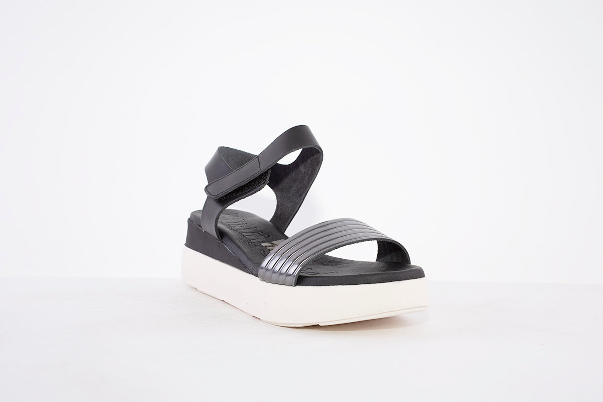 OH MY SANDALS - 5000 PLATFORM WEDGE VELCRO STRAP FASHION SANDAL - BLACK
