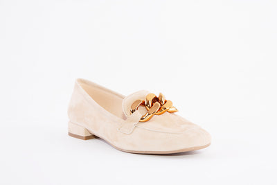 MARIAN - 25306 FLAT LOAFER WITH CHAIN DETAIL - BEIGE SUEDE