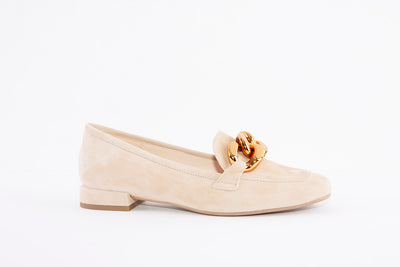 MARIAN - 25306 FLAT LOAFER WITH CHAIN DETAIL - BEIGE SUEDE