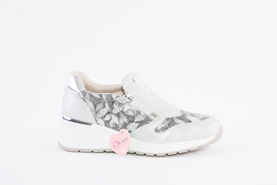Susst Bonnie22 Silver Medium Wedge Twin Zip Casual Shoe
