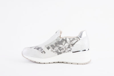 Susst Bonnie22 Silver Medium Wedge Twin Zip Casual Shoe