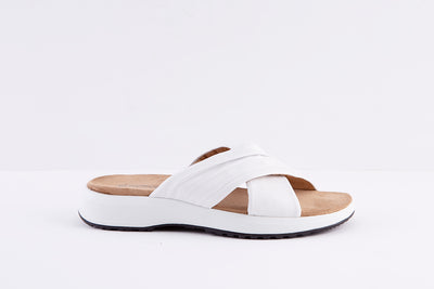 CAPRICE - 27206-160 FLAT FASHION MULE - WHITE