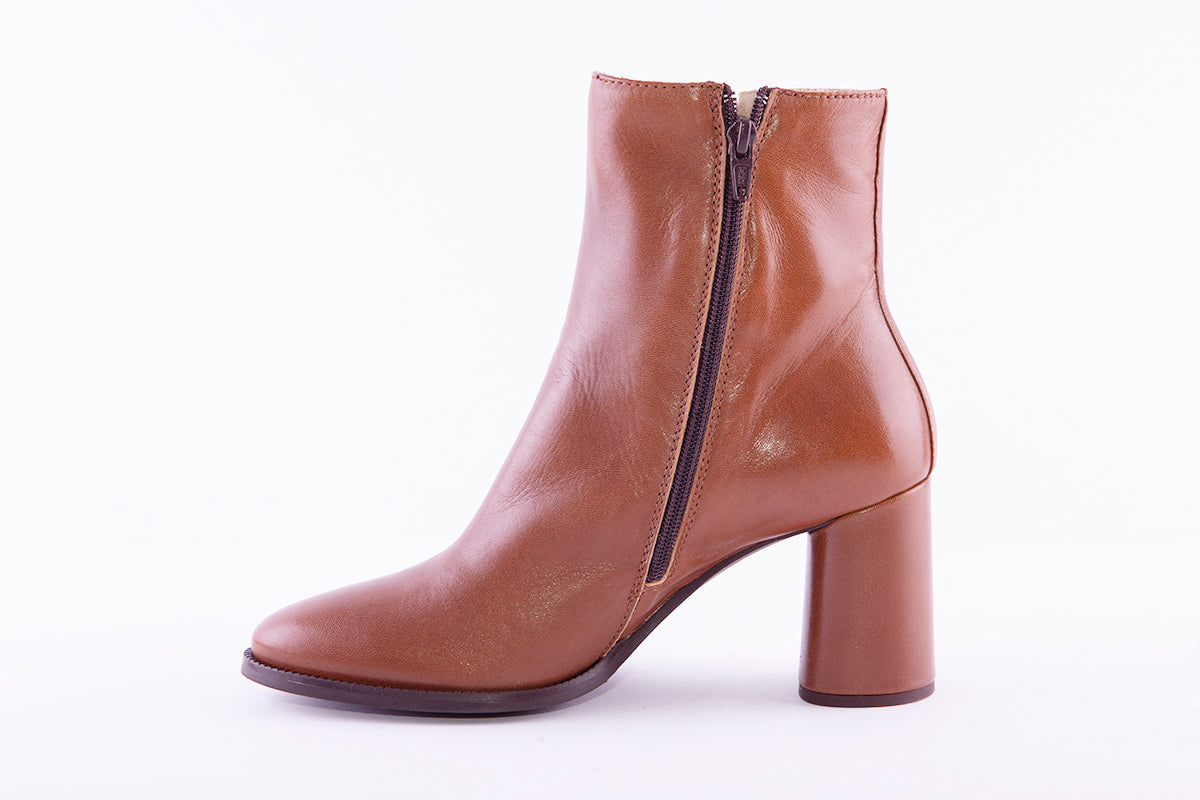 MARCO MOREO - G642 ZIP ANKLE BOOT - TAN LEATHER