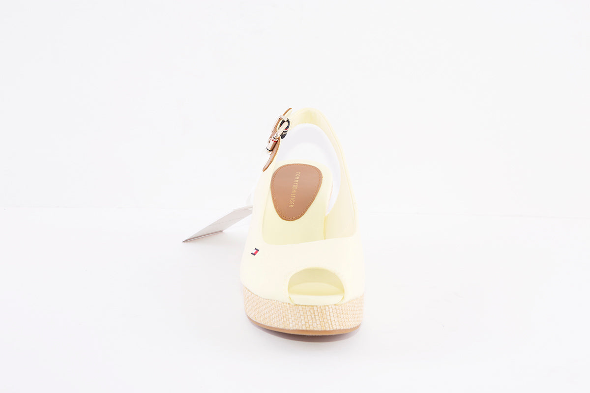 TOMMY HILFIGER - ICONIC ELBA-WEDGE SANDAL - LEMON