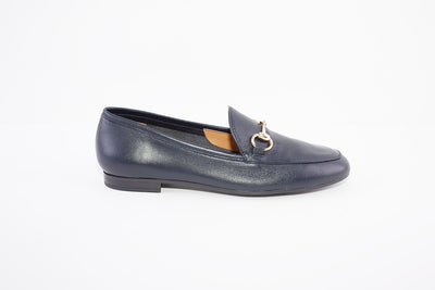 MARIA JAEN - 4023 FLAT LOAFER WITH GOLD CHAIN DETAIL - NAVY LEATHER