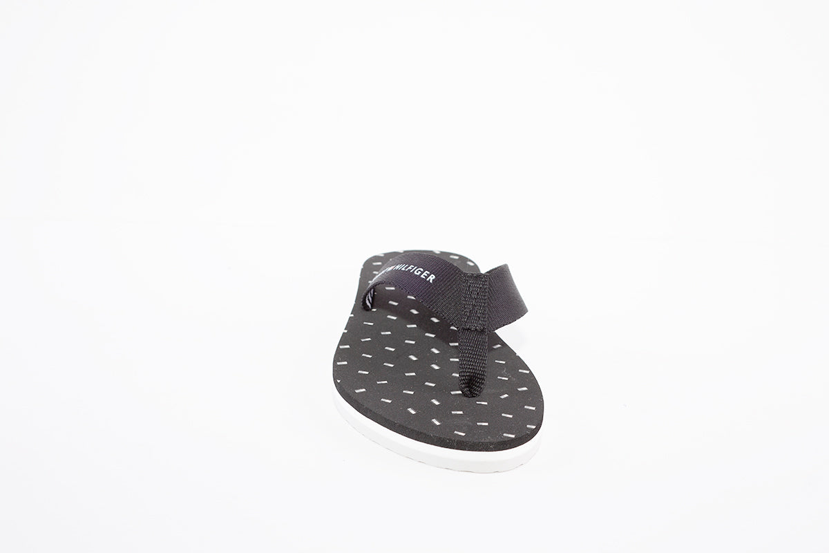 TOMMY HILFIGER -  FLAGS FLAT BEACH TOE-POST MULE - BLACK