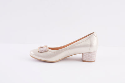 BIOECO - 5632 LOW HEEL COURT SHOE - GOLD