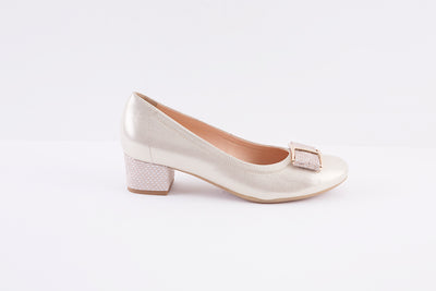 BIOECO - 5632 LOW HEEL COURT SHOE - GOLD