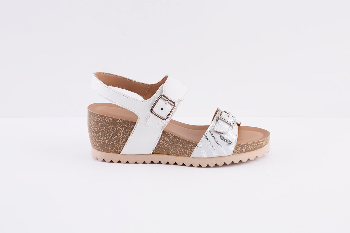 LOTUS - BRYNLEE WEDGE BUCKLE FASHION SANDAL - WHITE PRINT
