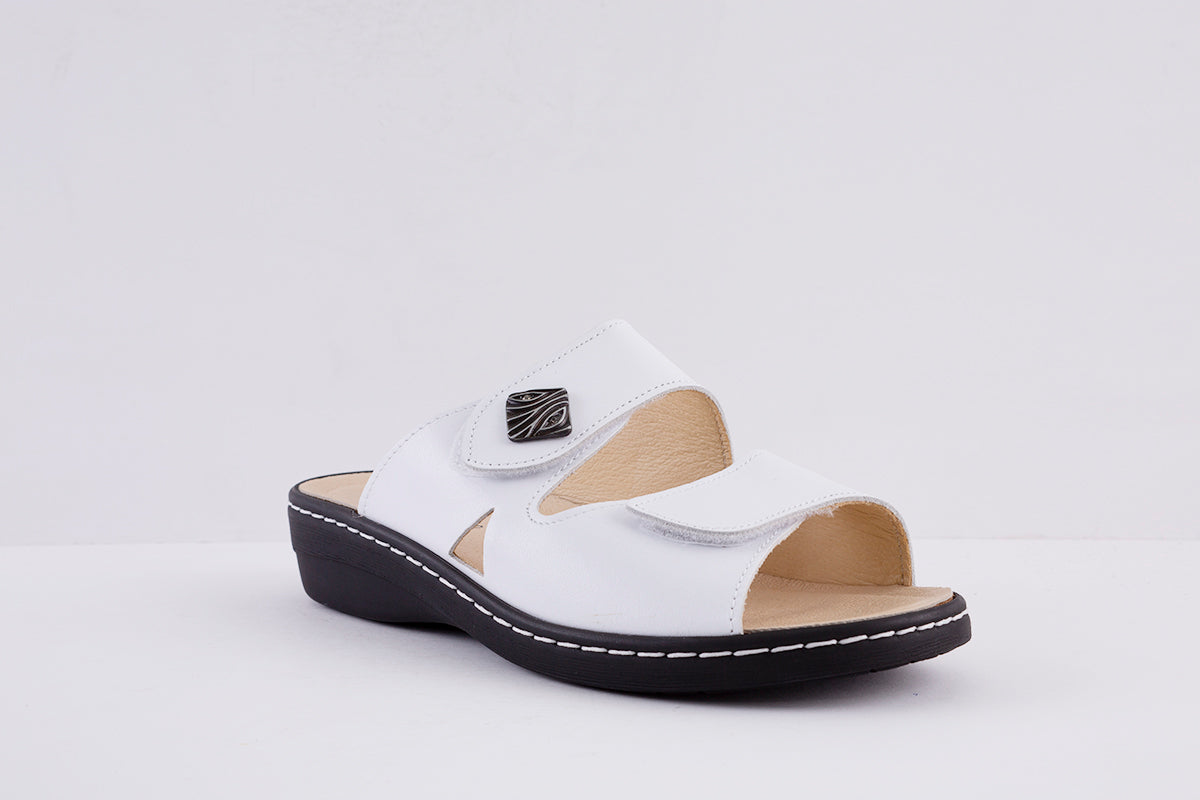 BELVIDA 10.219 DOUBLE VELCRO COMFORT MULE - WHITE