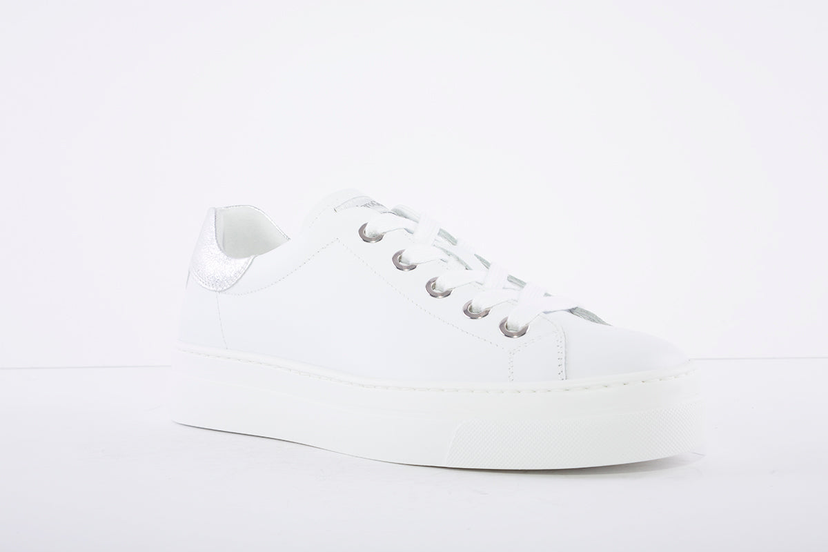 NeroGiardini - Leather Laced Sneakers - White/Silver