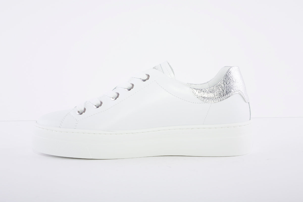 NeroGiardini - Leather Laced Sneakers - White/Silver