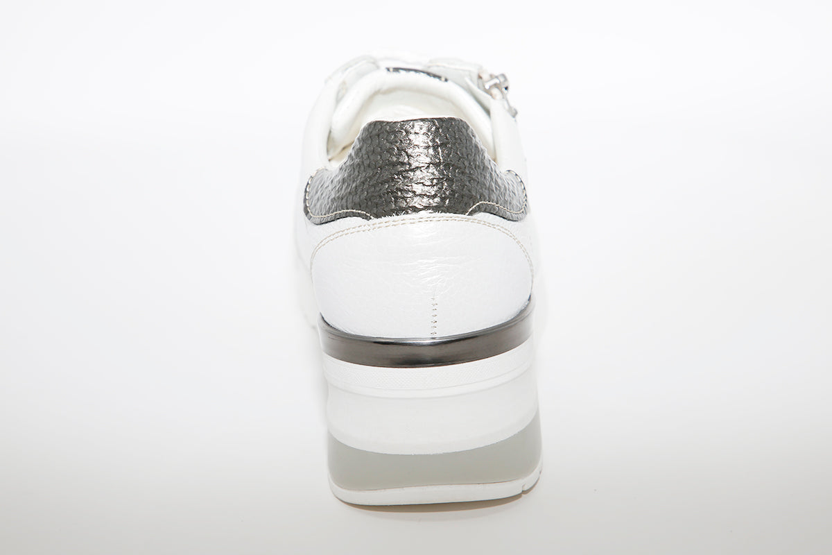BAERCHI - LACED WEDGE SHOE - WHITE
