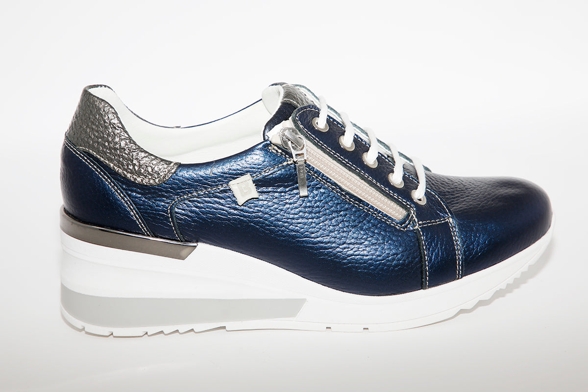 BAERCHI - LACED WEDGE SHOE - NAVY