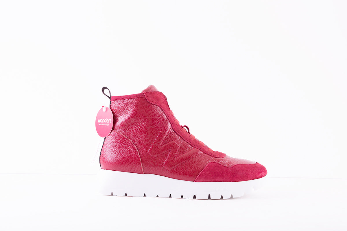 WONDERS A-2415 MOC LACE SLIP-ON ANKLE BOOT - RED SUEDE