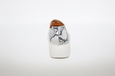 WONDERS - A-8352 LOW WEDGE SLIP-ON SHOE - BEIGE SNAKEPRINT