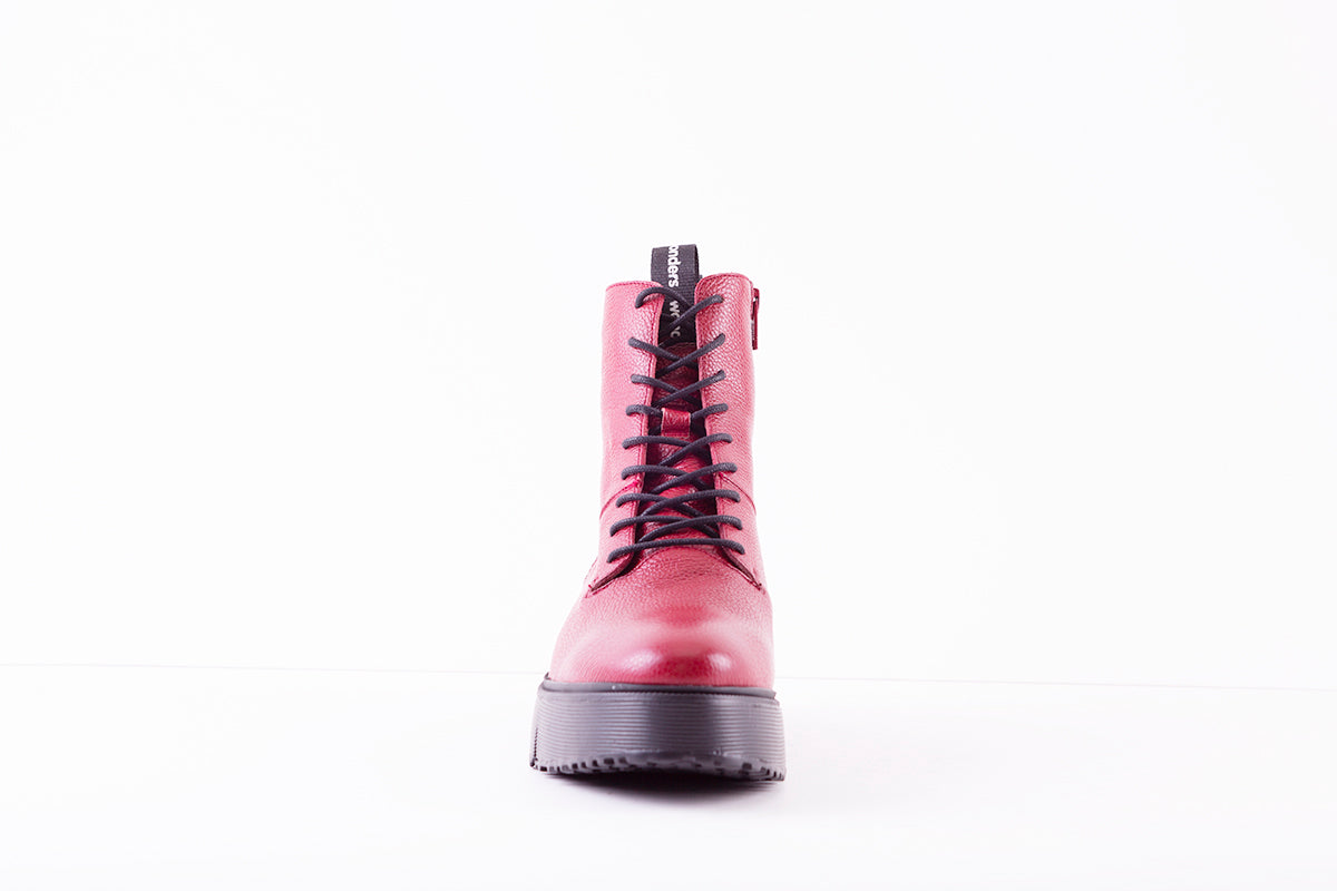 WONDERS A-9350 LACED WEDGE ANKLE BOOT WITH SIDE ZIP - RED LEATHER