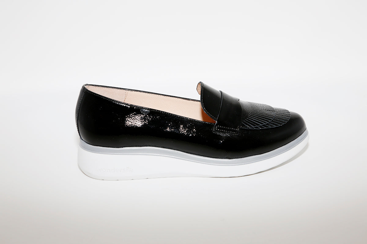 WONDERS - A-9703 PATENT LEATHER MOCCASINS - BLACK