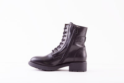 NeroGiardini - I205801D  LACED ANKLE BOOT - BLACK LEATHER