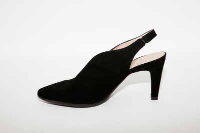 WONDERS - M-4224 V CUT COURT SHOE - BLACK
