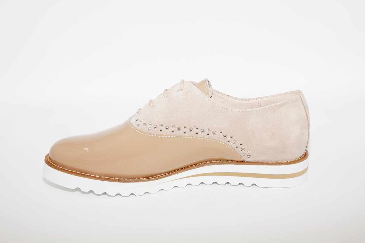 NANO - LOW WEDGE LACED FASHION SHOE - BEIGE