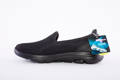 SKECHERS - GO WALK 5 TRAINER - BLACK